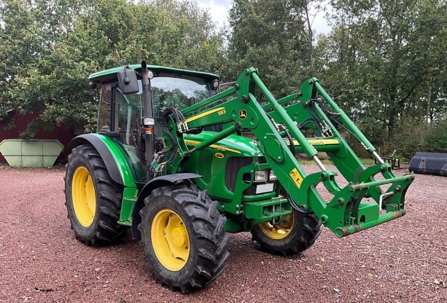 John Deere 5720